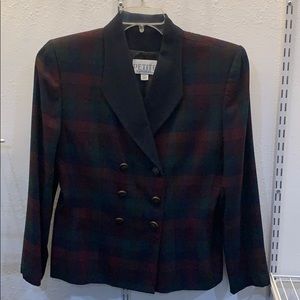 Jacket and skirt suite